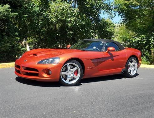 2005 Dodge Viper SRT10