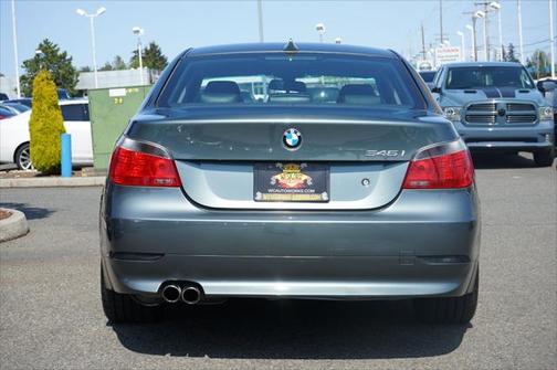 2004 BMW 545 545i