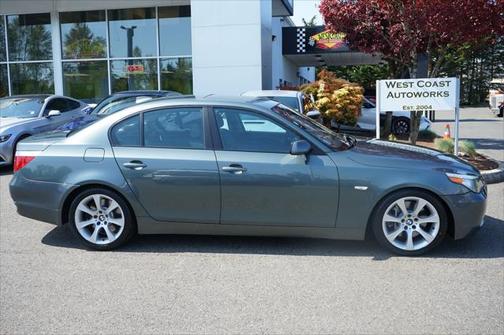 2004 BMW 545 545i