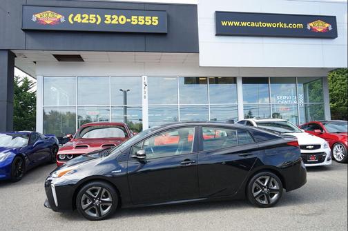 2022 Toyota Prius XLE