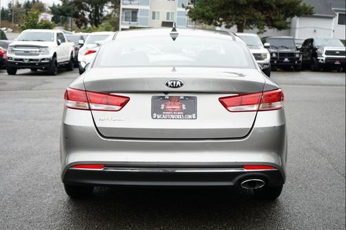 2017 Kia Optima LX