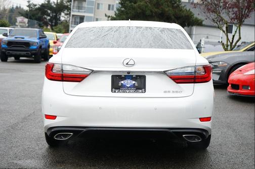 2018 Lexus ES 350 Base