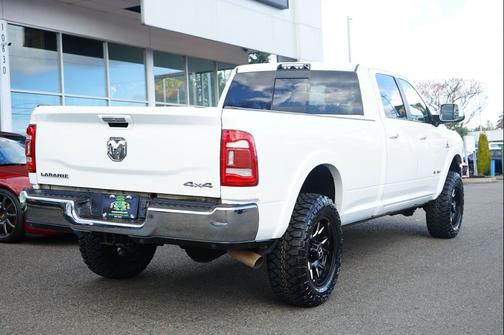2020 RAM 2500 Laramie Crew Cab 4x4 8' Box