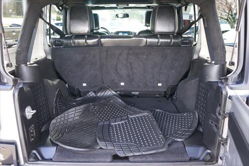 2014 Jeep Wrangler Unlimited Freedom Edition