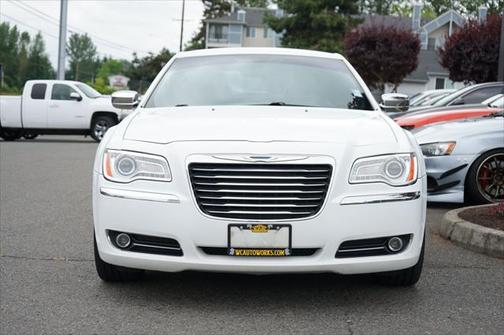 2011 Chrysler 300 Limited