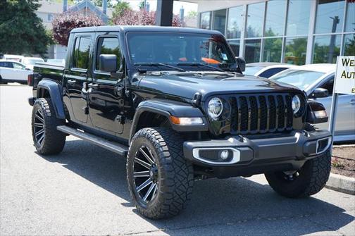 2022 Jeep Gladiator Sport S
