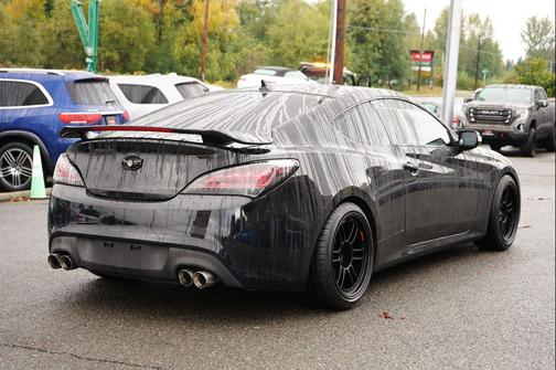 2011 Hyundai Genesis Coupe 3.8 Track