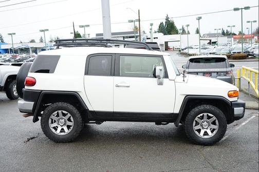 2014 Toyota FJ Cruiser Base