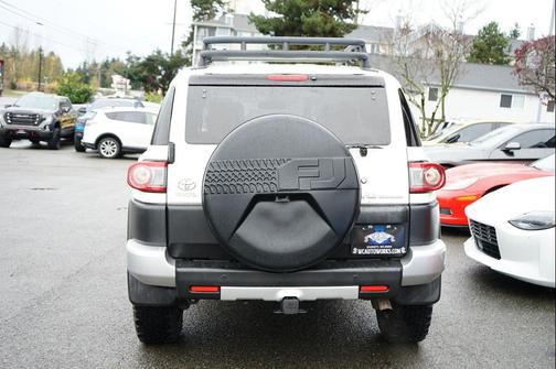 2014 Toyota FJ Cruiser Base
