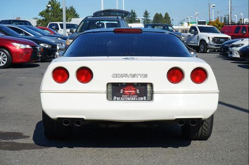 1988 Chevrolet Corvette Base