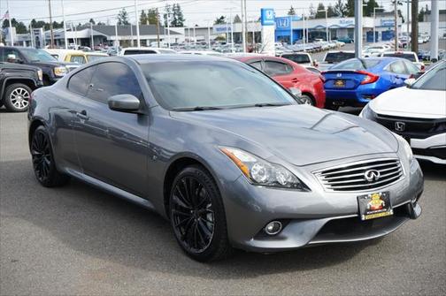 2015 INFINITI Q60 S