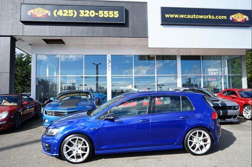 2015 Volkswagen Golf R 4-Door w/DCC & Navigation