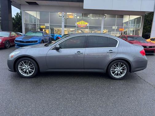 2012 INFINITI G37 Journey