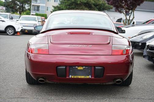 2000 Porsche 911 Carrera