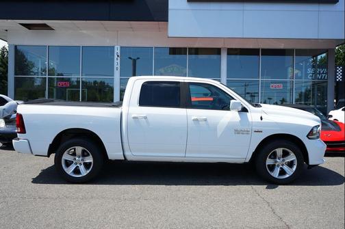 2015 RAM 1500 Sport