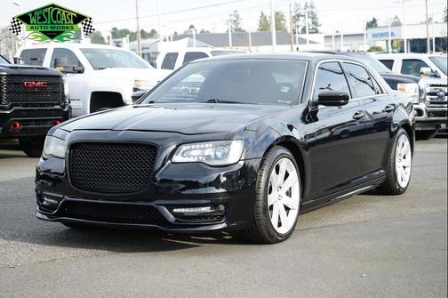 2012 Chrysler 300 SRT8