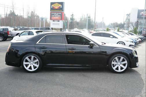 2012 Chrysler 300 SRT8