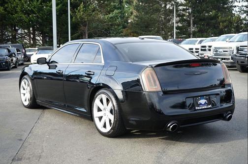 2012 Chrysler 300 SRT8