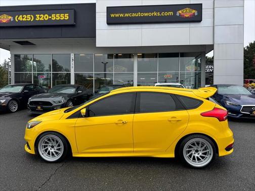 2017 Ford Focus ST