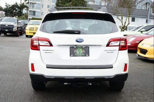 2016 Subaru Outback 2.5i