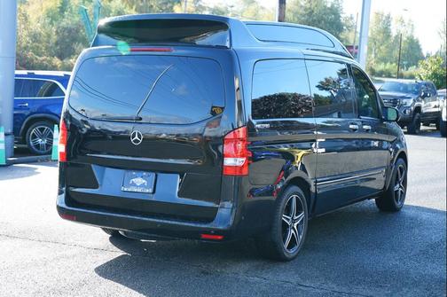 2016 Mercedes-Benz Metris Base