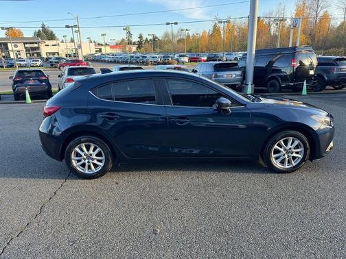 2015 Mazda Mazda3 i Touring