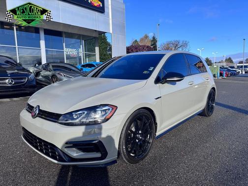 2018 Volkswagen Golf R 2.0T DSG