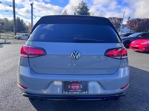 2018 Volkswagen Golf R 2.0T DSG