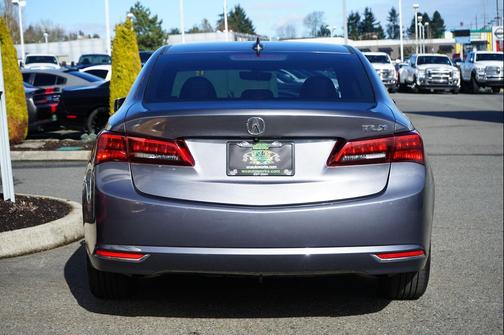 2017 Acura TLX w/Technology Package