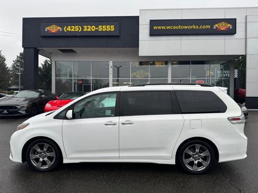 2018 Toyota Sienna SE Premium