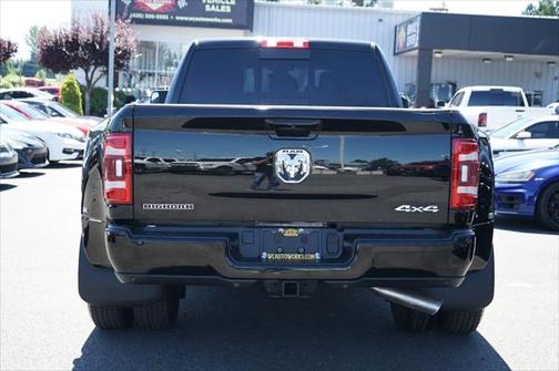 2022 RAM 3500 Big Horn Mega Cab 4x4 6'4' Box