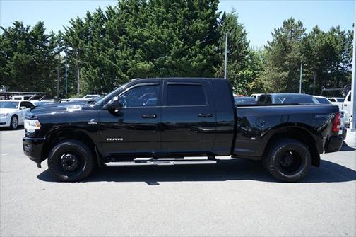 2022 RAM 3500 Big Horn Mega Cab 4x4 6'4' Box