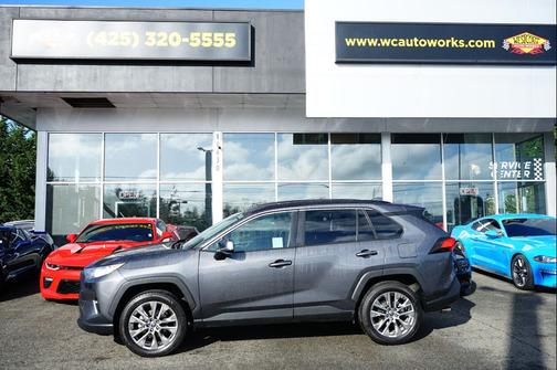 2021 Toyota RAV4 XLE Premium