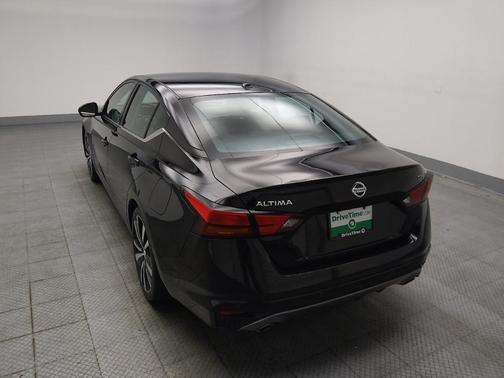 Super Black 2022 Nissan Altima SR FWD
