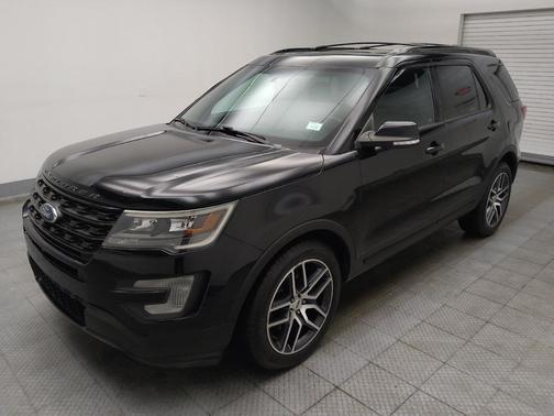 White Platinum Metallic Tri-Coat 2017 Ford Explorer sport