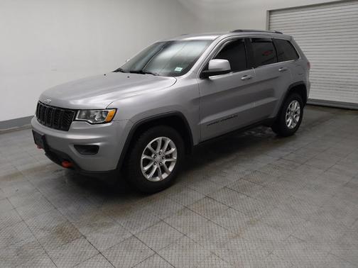 2021 Jeep Grand Cherokee Laredo