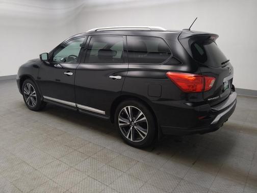 2017 Nissan Pathfinder Platinum