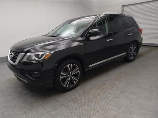 2017 Nissan Pathfinder Platinum