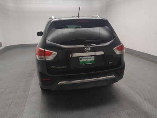 2016 Nissan Pathfinder SV