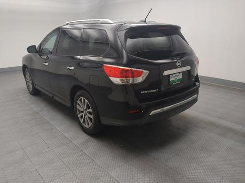 2016 Nissan Pathfinder SV