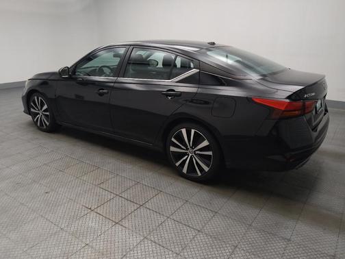 Super Black 2022 Nissan Altima SR FWD