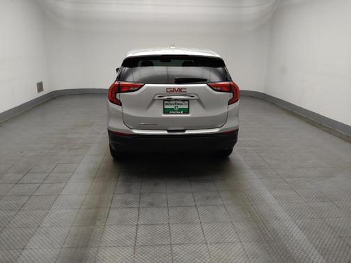 Quicksilver Metallic 2021 GMC Terrain SLE