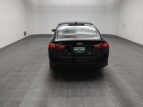 Mosaic Black Metallic 2024 Chevrolet Malibu FWD 1LT