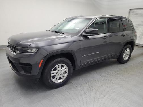 2022 Jeep Grand Cherokee Laredo