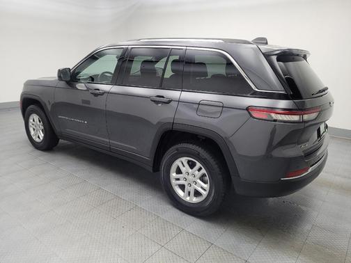 2022 Jeep Grand Cherokee Laredo