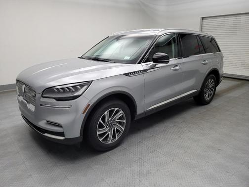 2022 Lincoln Aviator Standard AWD