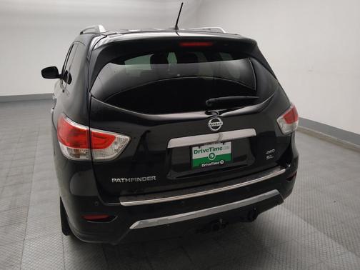 2016 Nissan Pathfinder SL