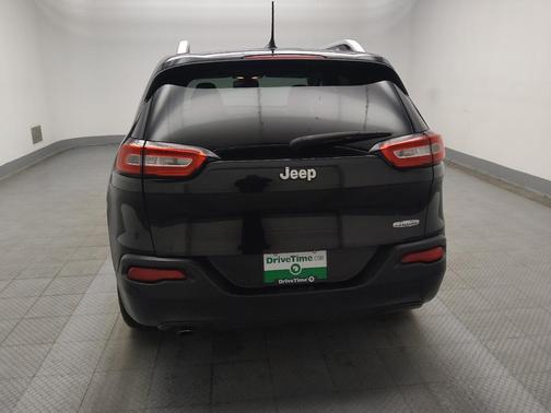 Brilliant Black Crystal Pearlcoat 2014 Jeep Cherokee Latitude