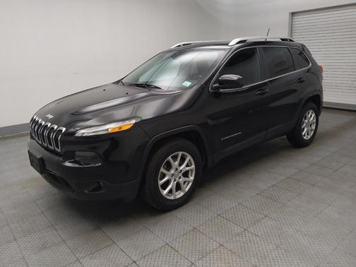 Brilliant Black Crystal Pearlcoat 2014 Jeep Cherokee Latitude
