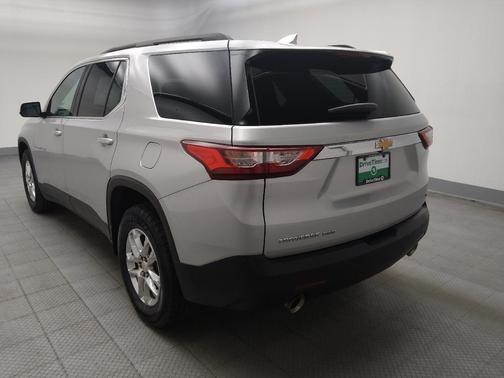 Silver Ice Metallic 2019 Chevrolet Traverse LT Cloth